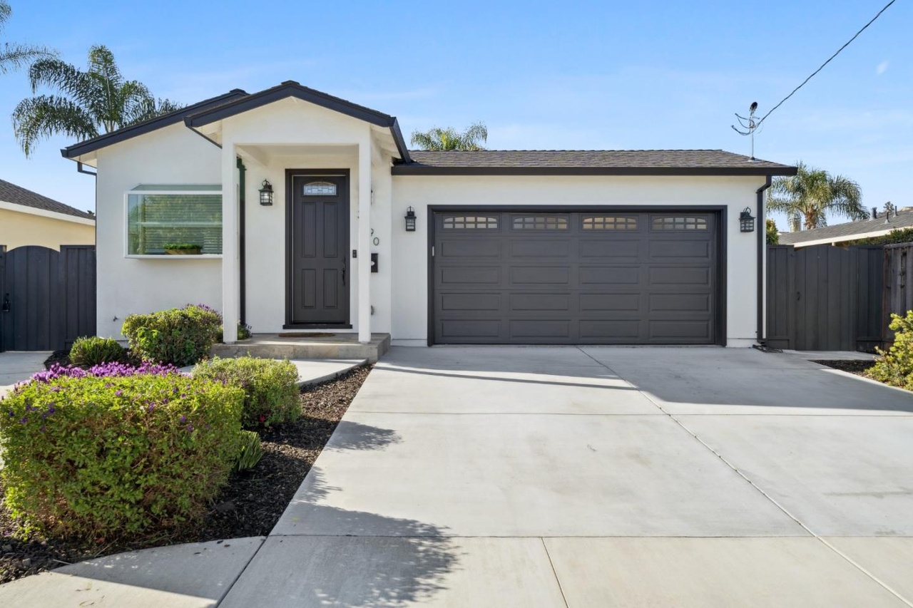 Front exterior from the 3390 Forest Avenue Redfin listing